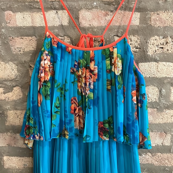 Ya Los Angeles | Floral Print Mini Dress | adjustable strap - Picture 2 of 4